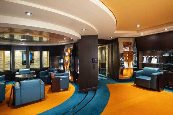 MSC Cruises MSC Fantasia Cyberlibrary - Credit - Ivan Sarfatti - MSC Rights 2.jpg